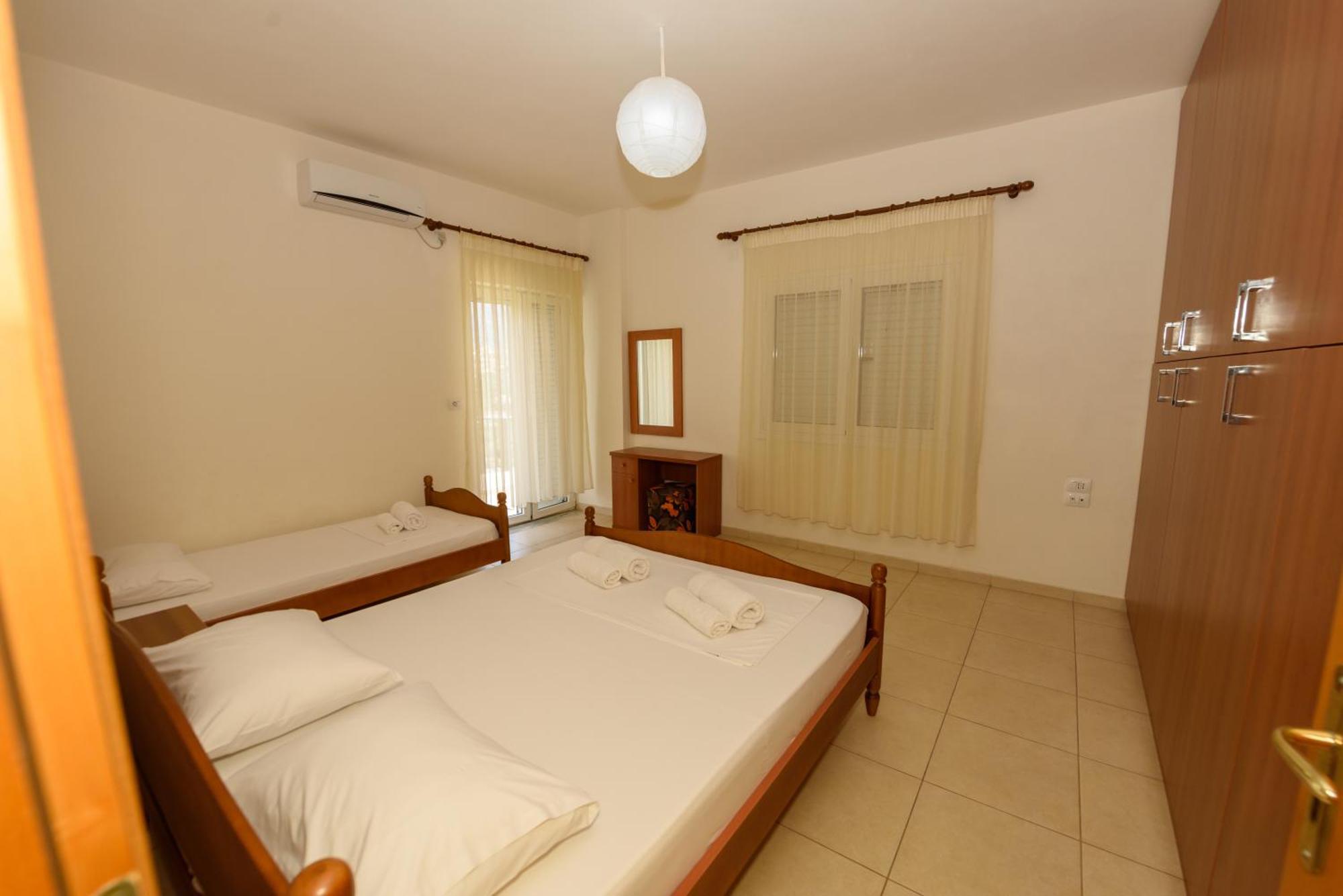 Vasili'S Family Apartments هيماري المظهر الخارجي الصورة