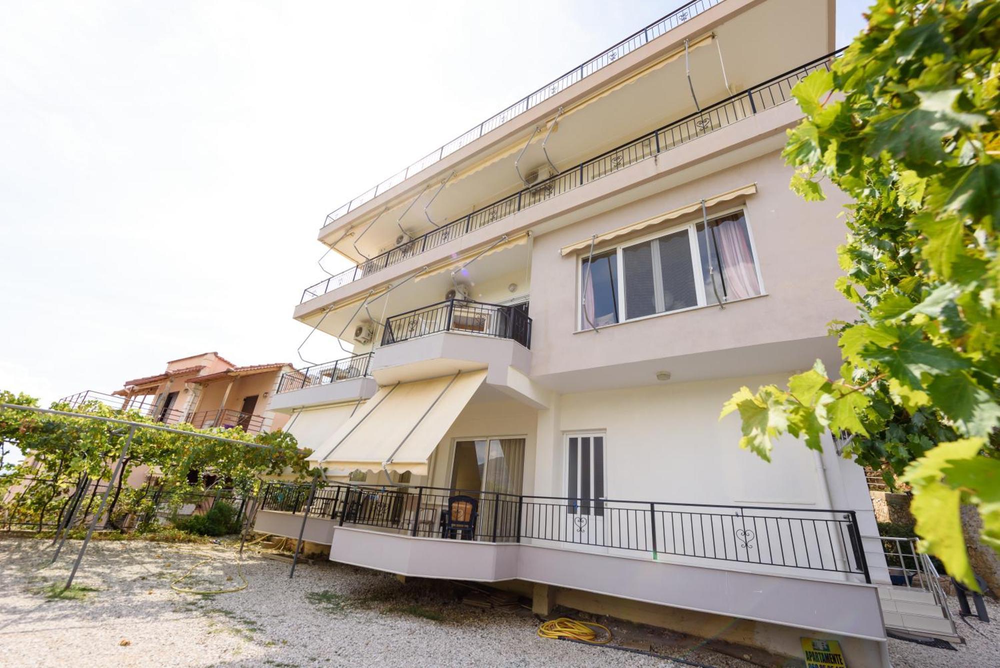Vasili'S Family Apartments هيماري المظهر الخارجي الصورة